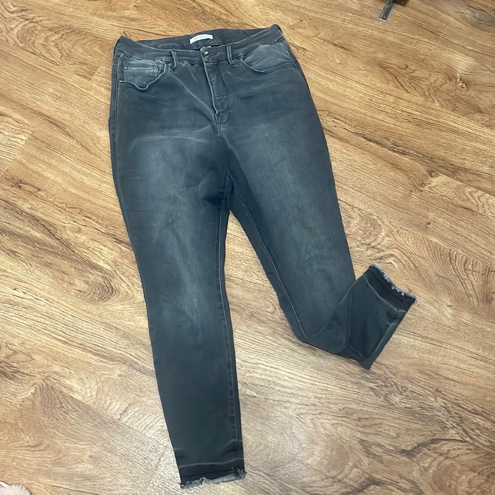 Good American Good Legs Crop size 12